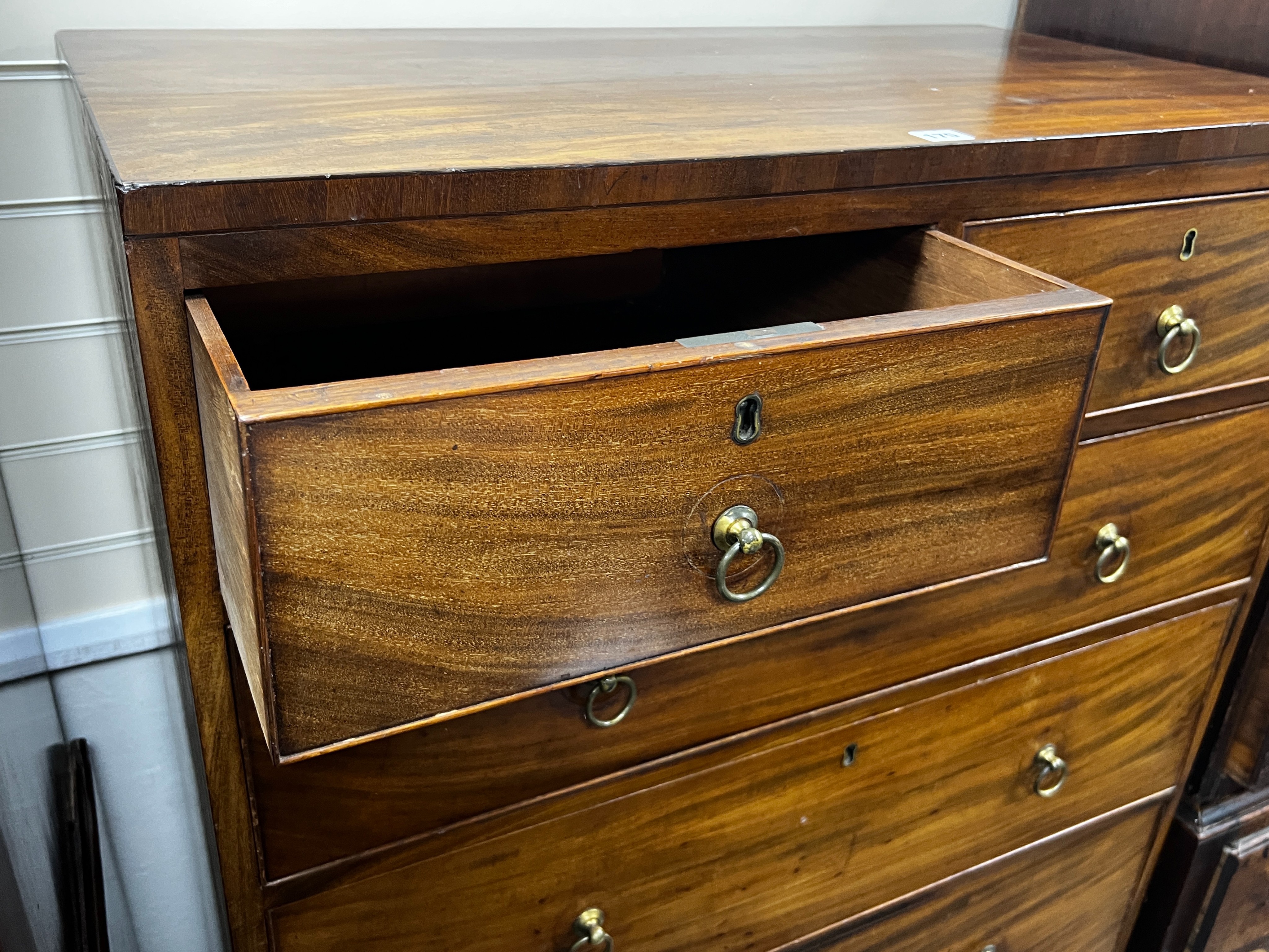 A Regency mahogany six drawer tall chest, width 88cm, depth 47cm, height 137cm